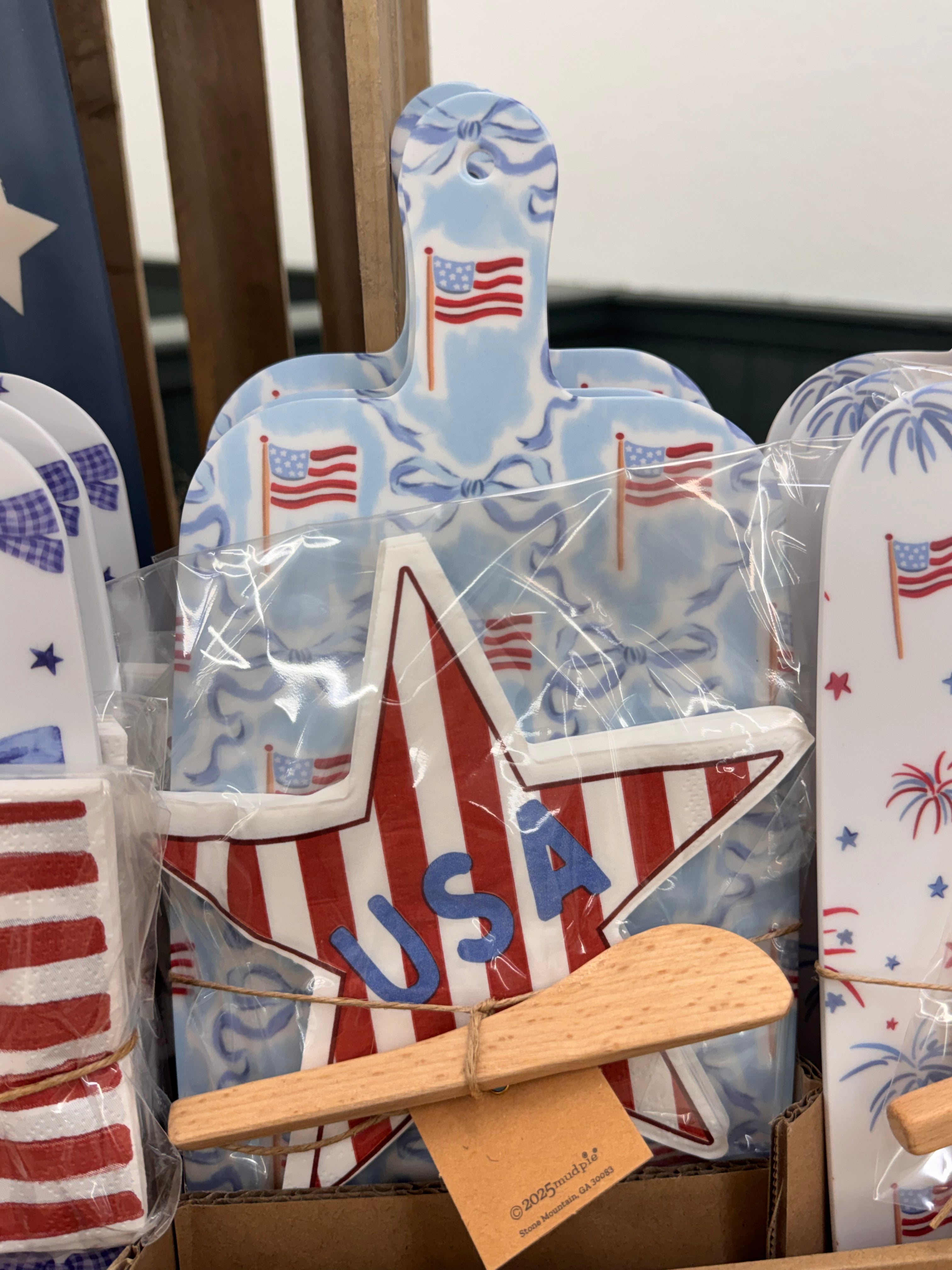 Mud Pie Flag & Bow Melamine Board & Napkin Set