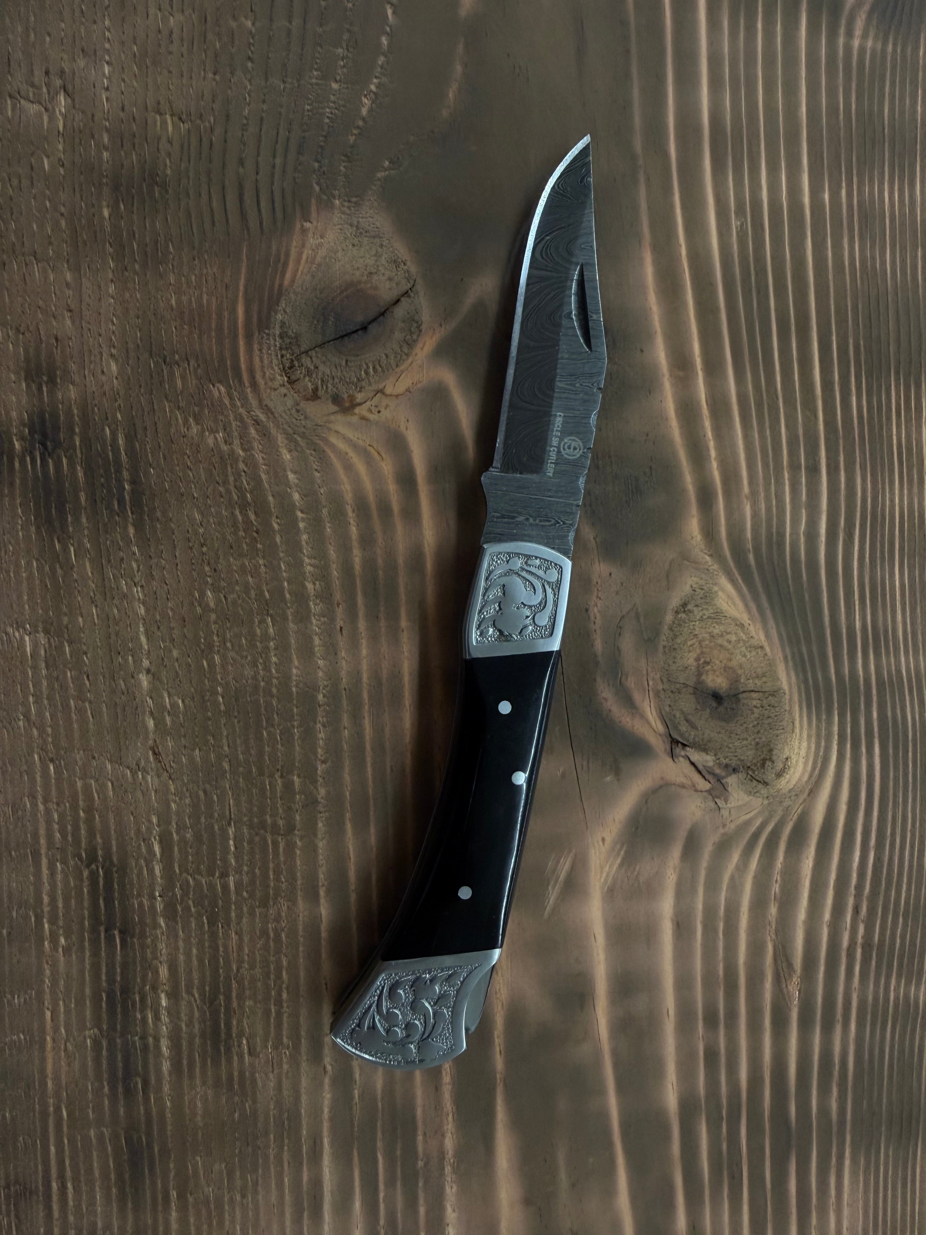 Circle SH Knife Buffalo Horn Handle Damascus w/Sheath