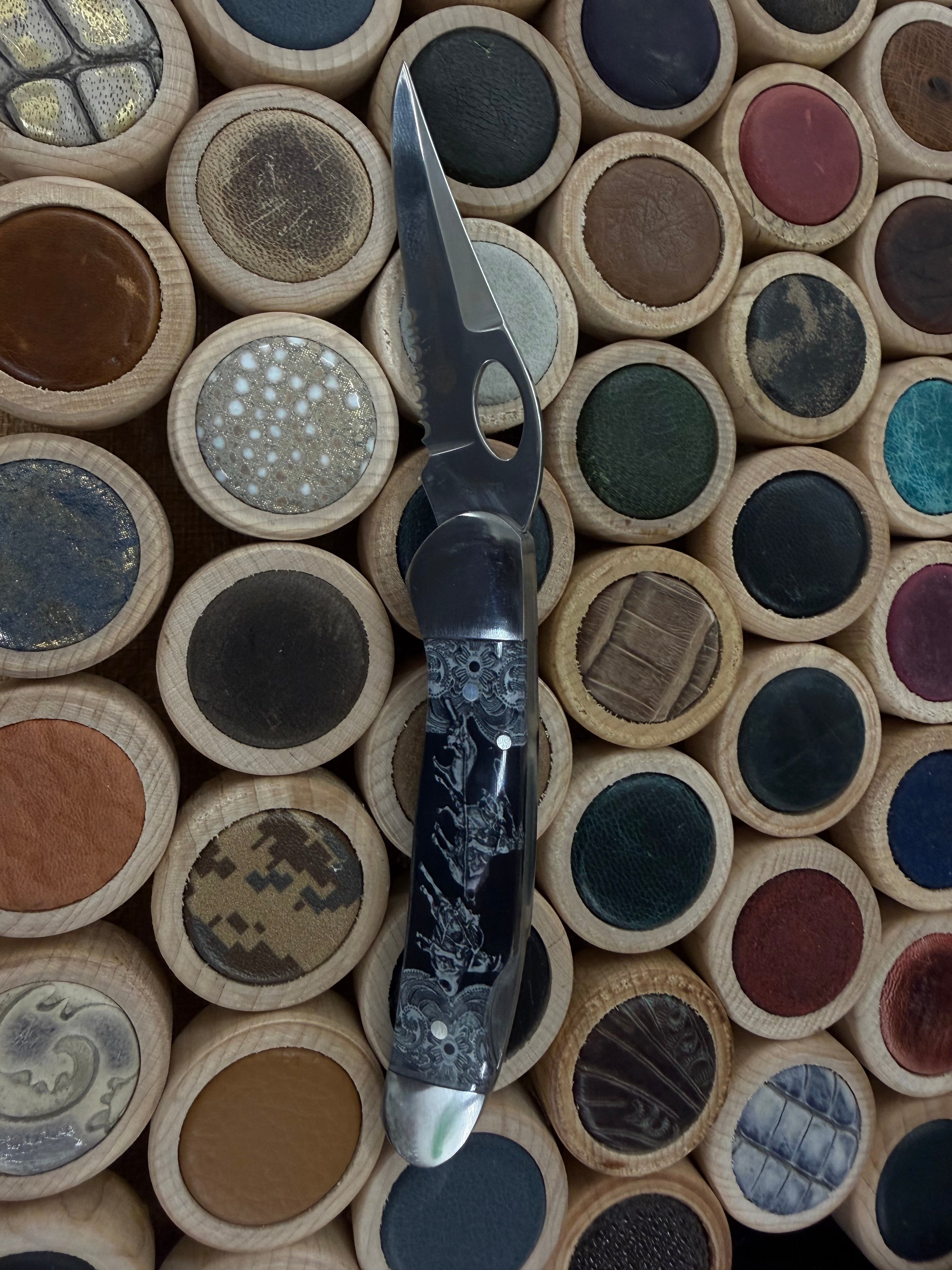 Circle SH Knife Acrylic Team Roper
